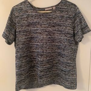 Textured blue/white knit tee